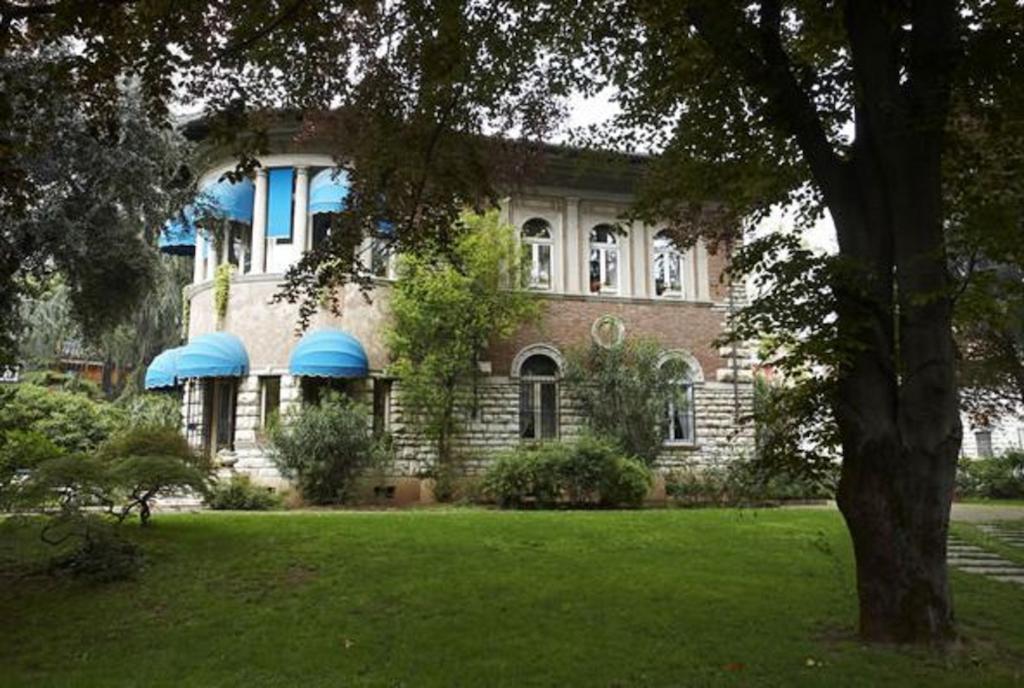 Villa V Brescia Buitenkant foto