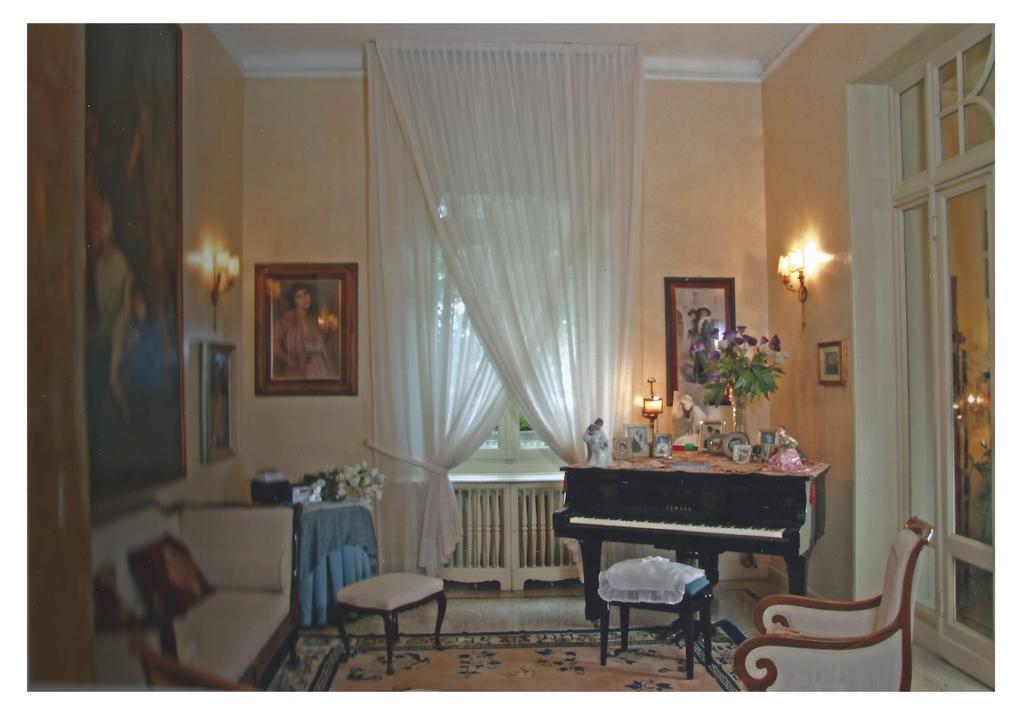 Villa V Brescia Buitenkant foto