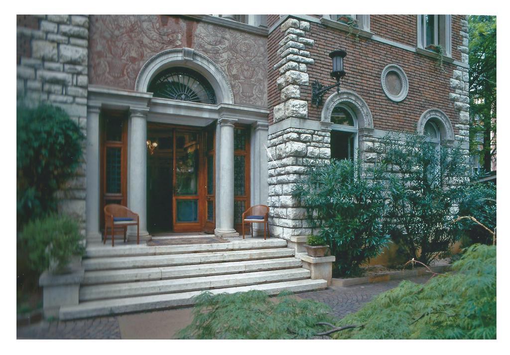 Villa V Brescia Buitenkant foto